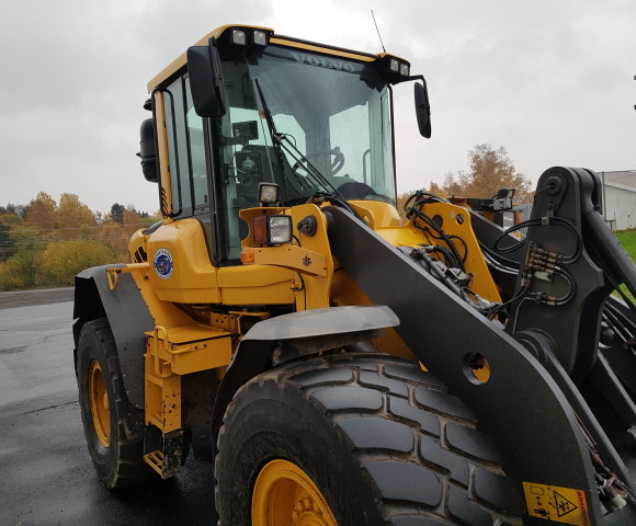VOLVO L70F